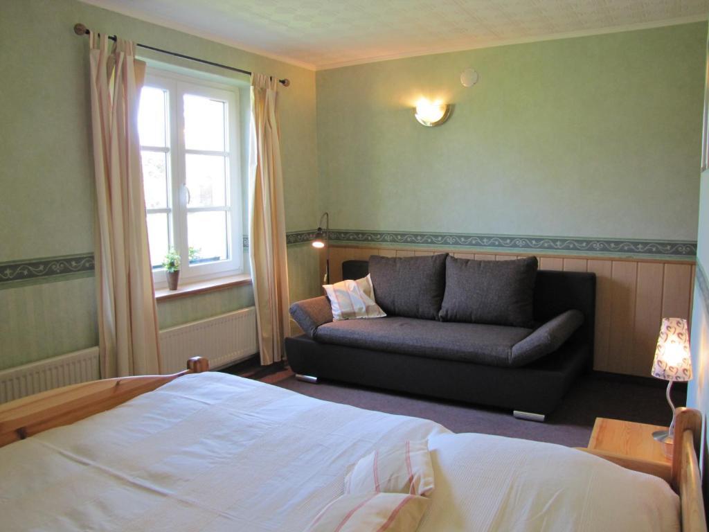 Hotel Wirtshaus Neuenkirchen à Neuenkirchen auf Rugen Chambre photo