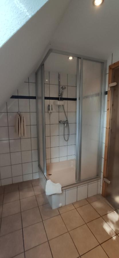 Hotel Wirtshaus Neuenkirchen à Neuenkirchen auf Rugen Extérieur photo