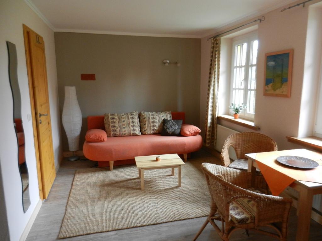 Hotel Wirtshaus Neuenkirchen à Neuenkirchen auf Rugen Extérieur photo