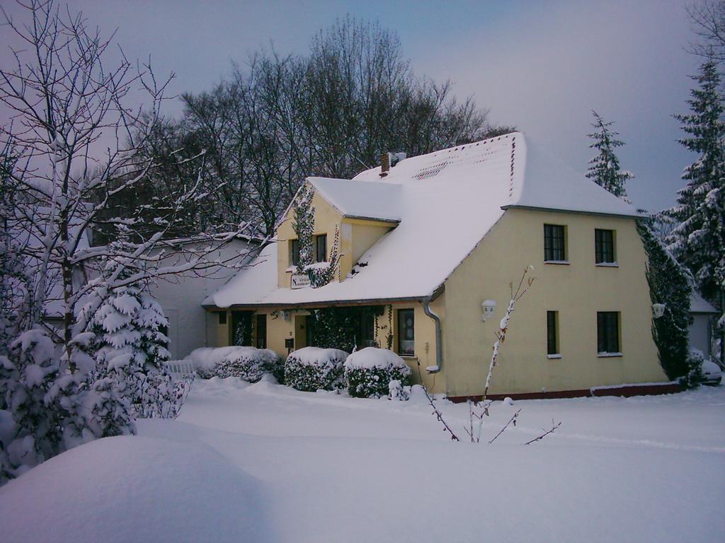 Hotel Wirtshaus Neuenkirchen à Neuenkirchen auf Rugen Extérieur photo