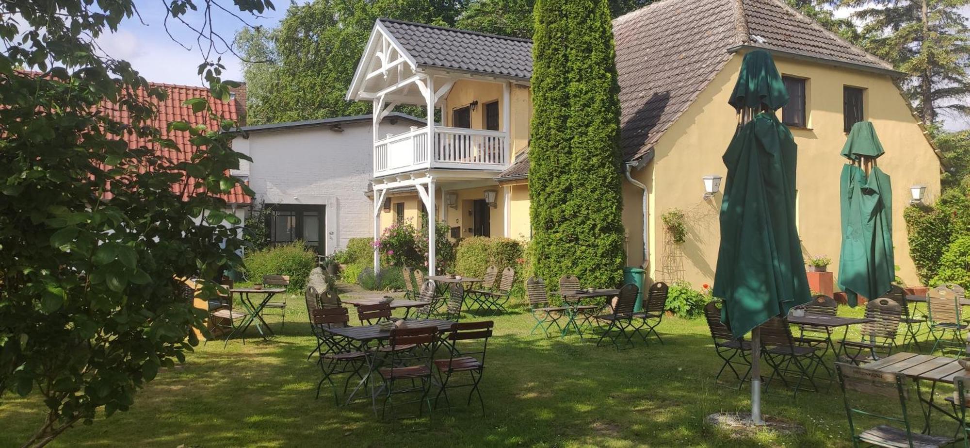Hotel Wirtshaus Neuenkirchen à Neuenkirchen auf Rugen Extérieur photo
